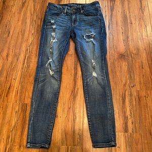 American Eagle Super Stretch Jeggings Women’s Size 6 Dark Wash Distressed